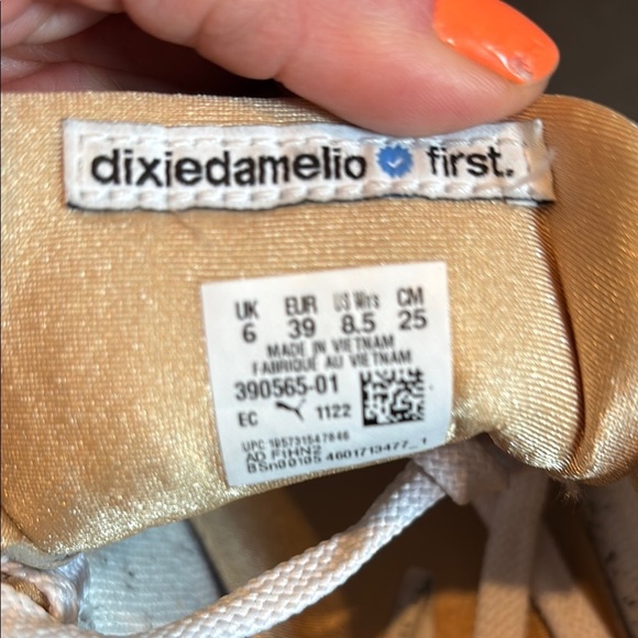 PUMA RS-X x Dixie D'Amelio woman’s sz 8.5 - Picture 8 of 8
